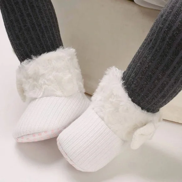 Baby Girls Fleece Booties Size 4.5 - Picture 4 of 10